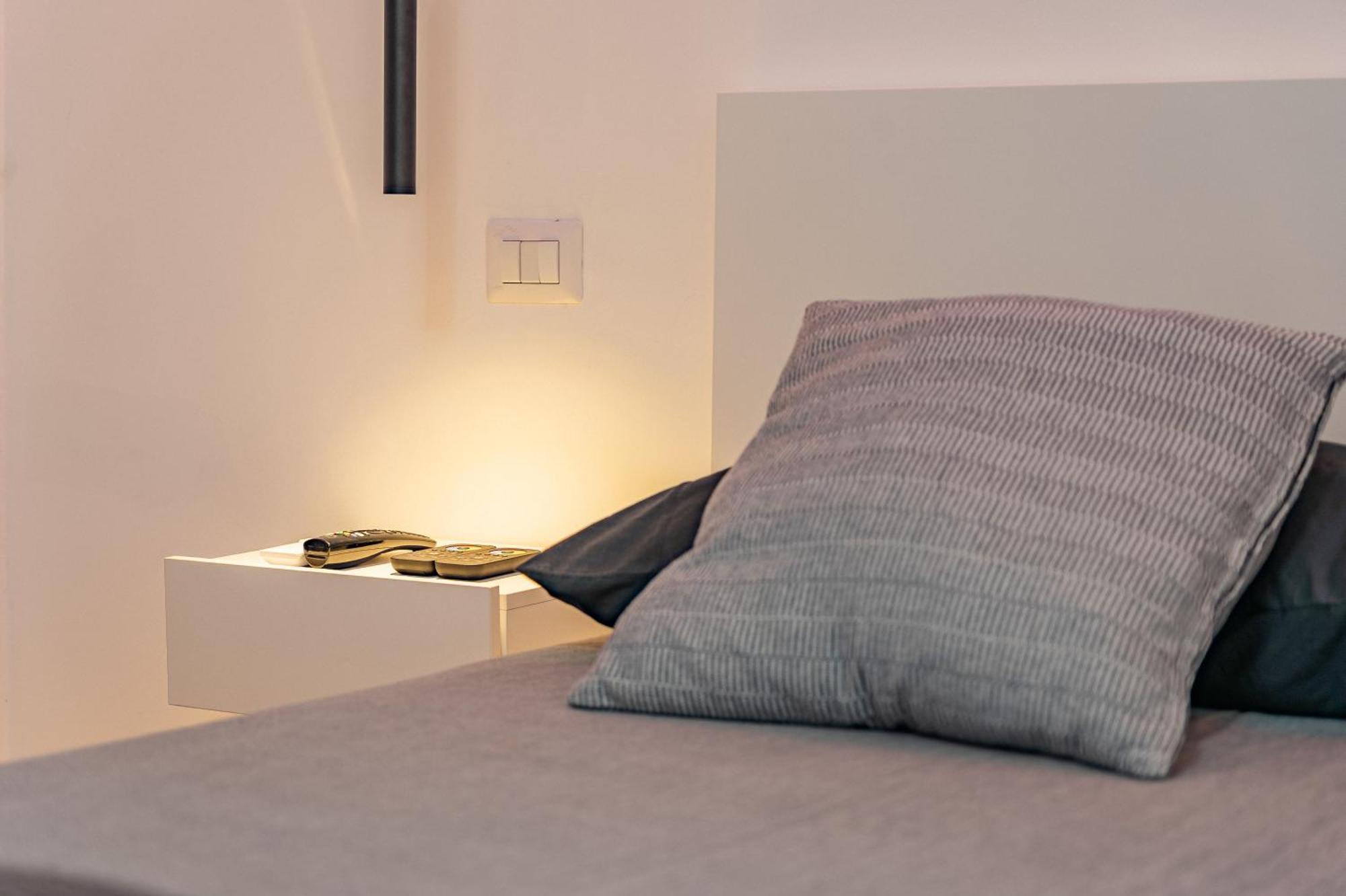 Exclusive Led House Garibaldi Fs Lejlighed Milano Eksteriør billede