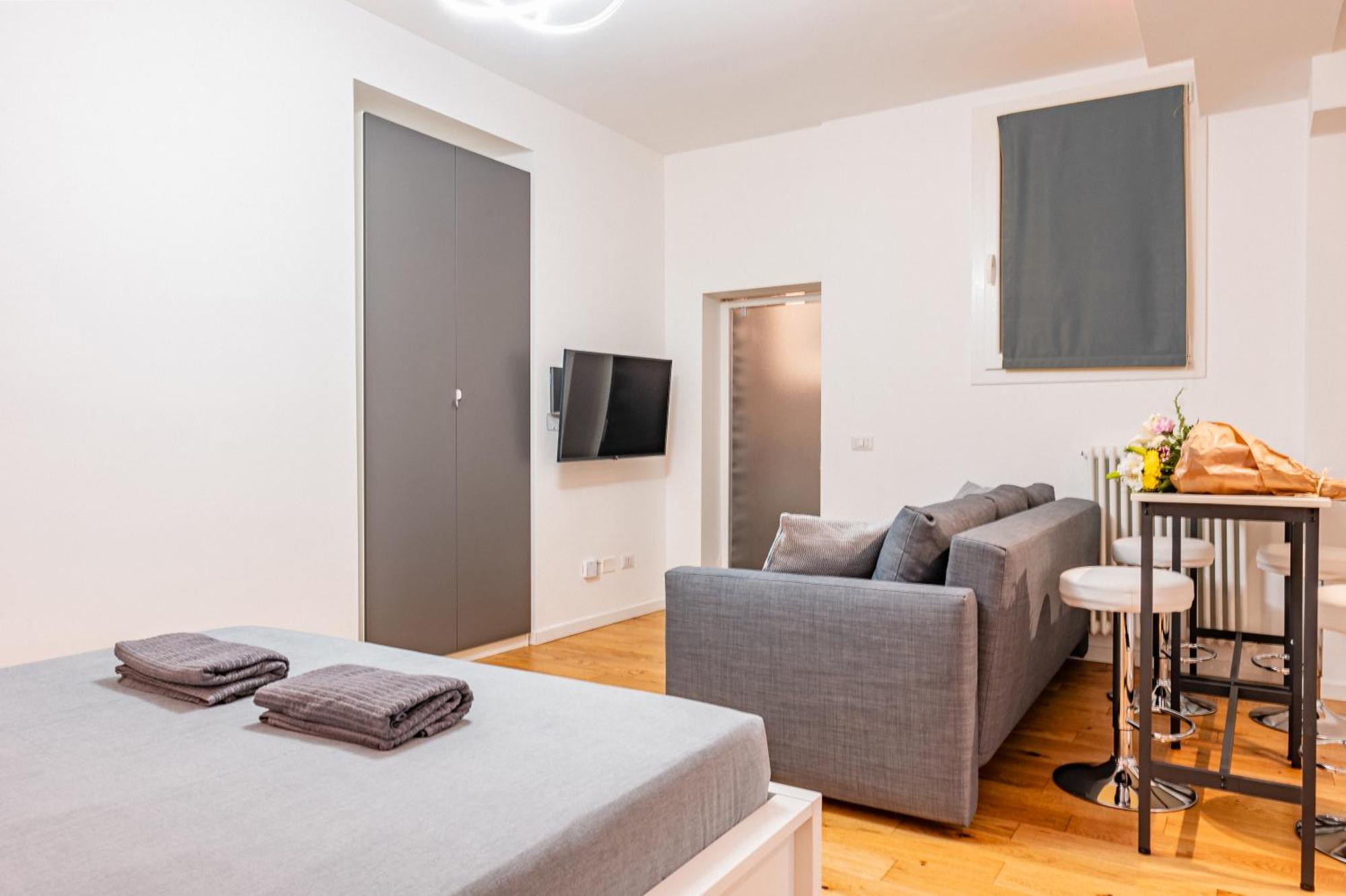 Exclusive Led House Garibaldi Fs Lejlighed Milano Eksteriør billede