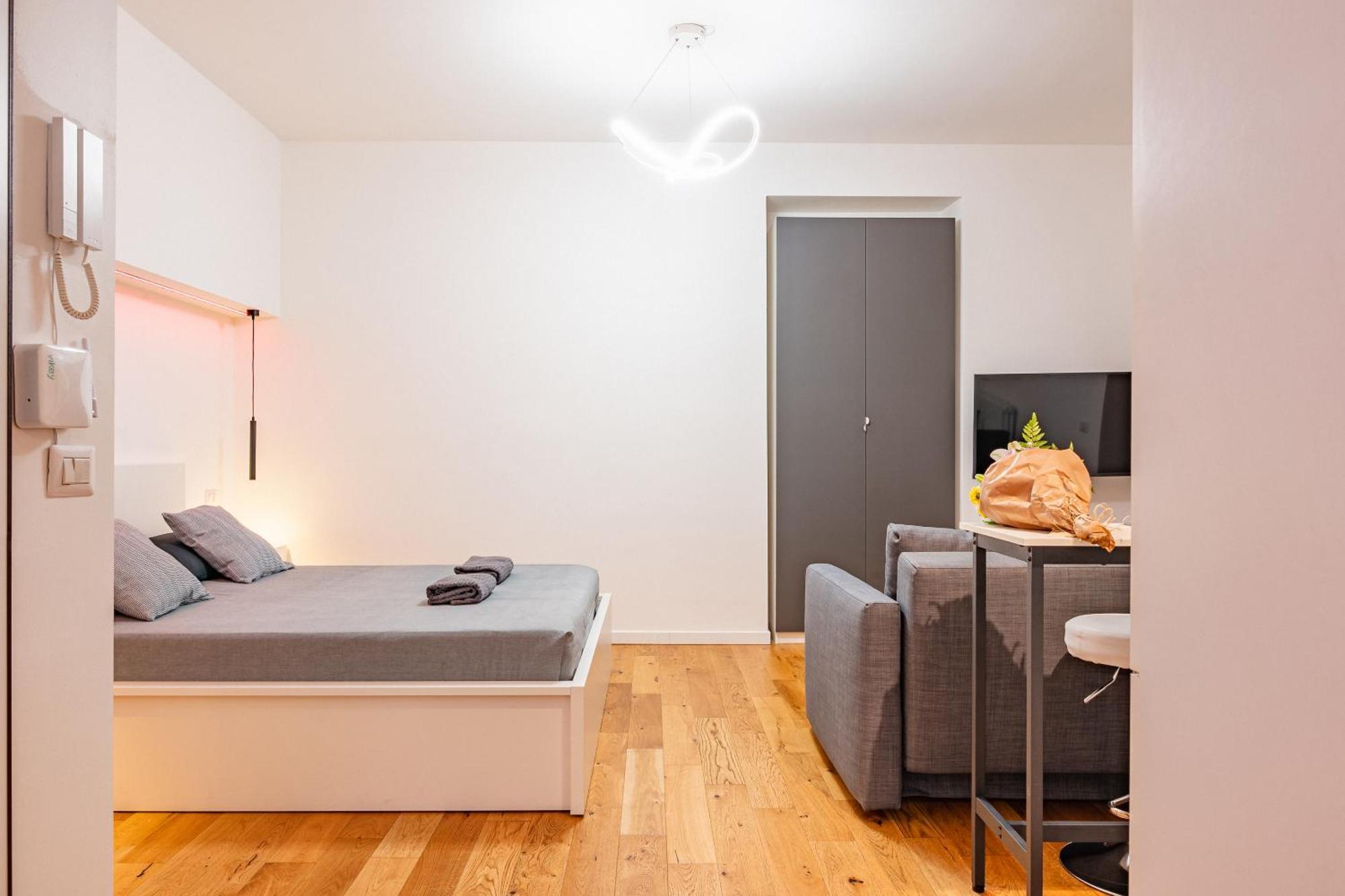 Exclusive Led House Garibaldi Fs Lejlighed Milano Eksteriør billede